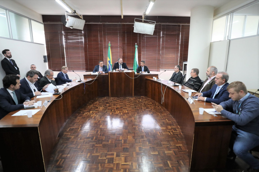 Portarias do IAT são criticadas por deputados do Paraná
