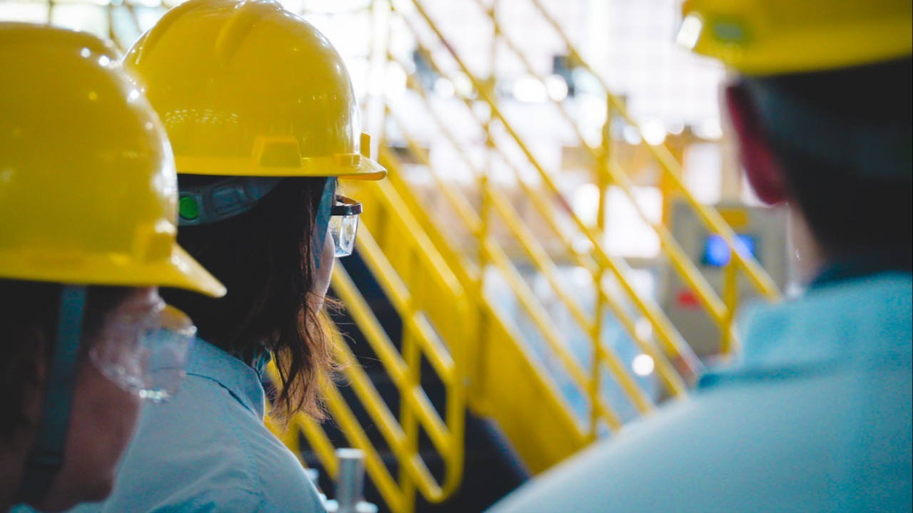 Confiança cai em 19 setores industriais, segundo CNI